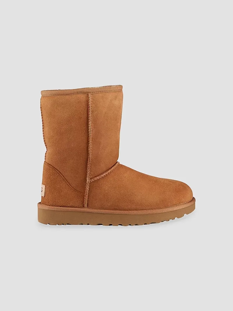 UGG Women's Women's's Classic Heritage Short II Suede Boots - Chestnut - Size 5