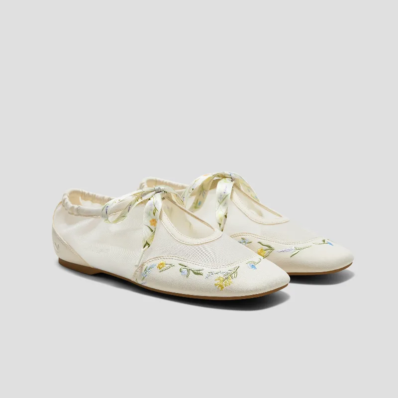 VIVAIA Healing Garden | Square-Toe Organza Sneakerinas (Ciara)|CREAM-FRENCH FLORAL EMBROIDERY|US 8