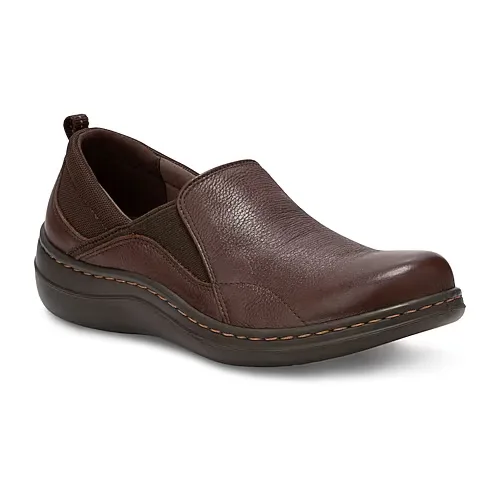 Eastland Wren Womens Round Closed Toe Slip-On Shoe, 7 1/2 Medium, Brown