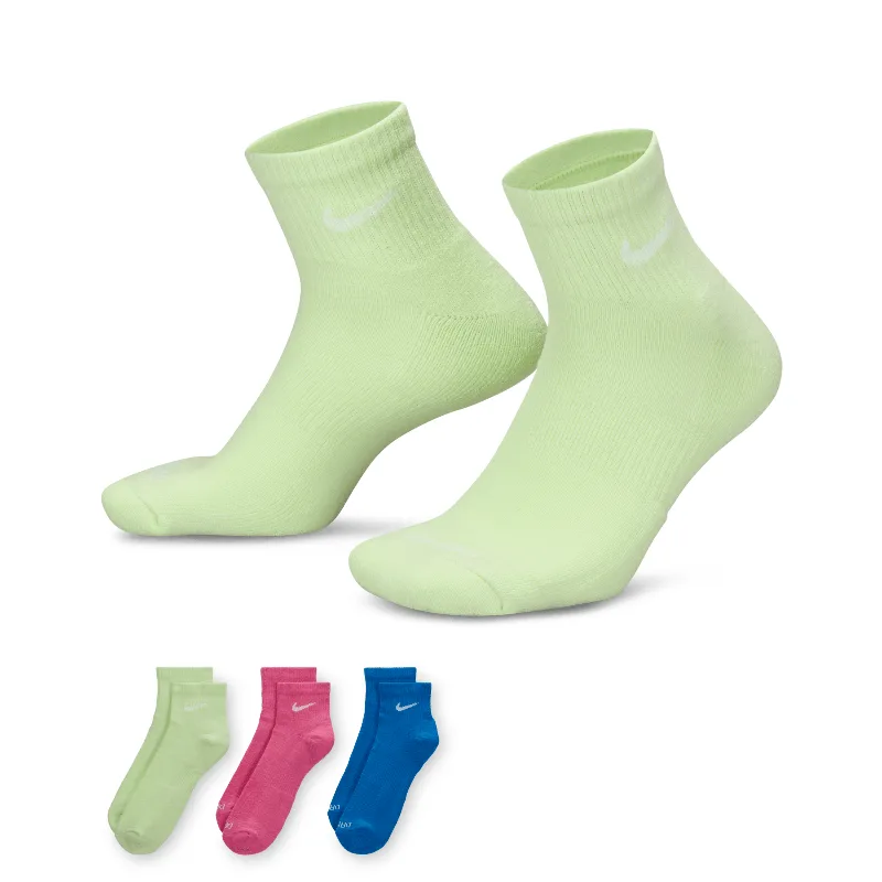 Nike Men's Everyday Plus Cushioned Training Ankle Socks (3 Pairs) in Multicolor | SX6890-969