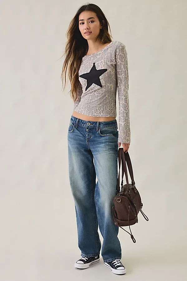 BDG Alto Ultimate Low-Rise Straight Jeans in Vintage Denim Dark, Women's at Urban Outfitters