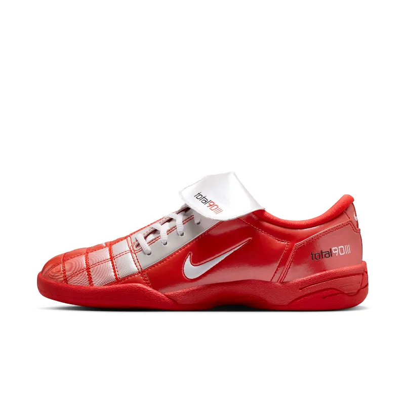 Nike Women's Total 90 SE Shoes in Red | IO2389-601