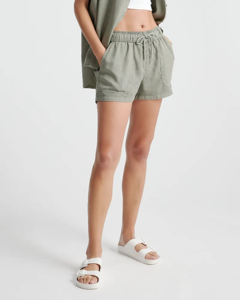 Quince | Women's Vintage Wash Utility Shorts in Olive, Size XS, Tencel