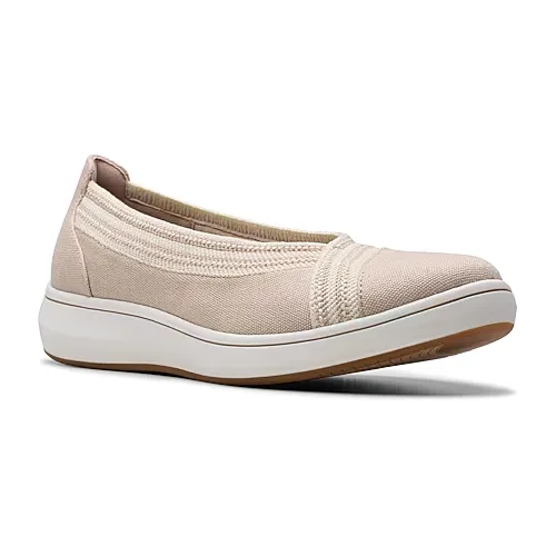 Clarks Cloudsteppers Breezesky Air Womens Round Closed Toe Slip-On Shoe, 11 Medium, Beige