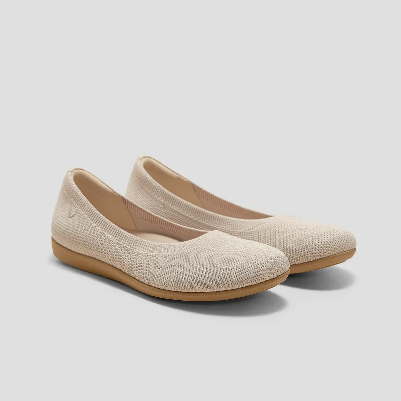 VIVAIA Water-Repellent Round-Toe Walking Flats (Claire Walker)|ALMOND|US 6.5