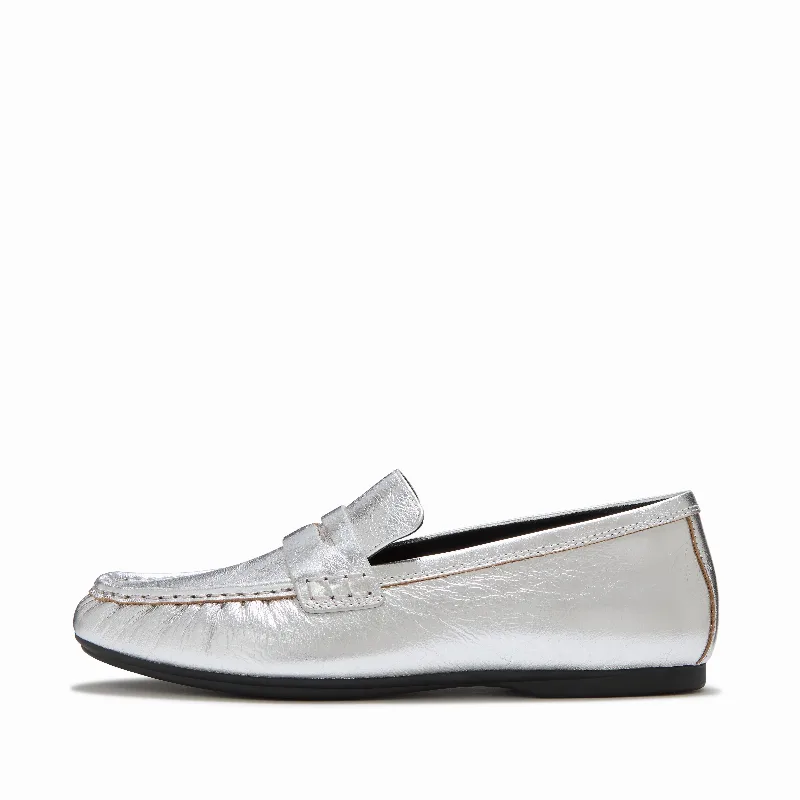 DELICATO Leather Loafers