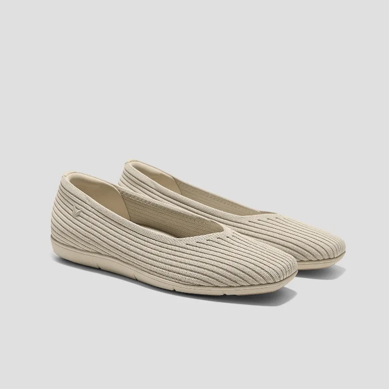 VIVAIA Margot Lightweight Square-Toe Flats (Margot Walker Air)|BEIGE|US 9.5