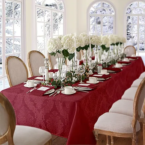 Threadmade Barcelona Jacquard Damask Tablecloth, One Size, Red