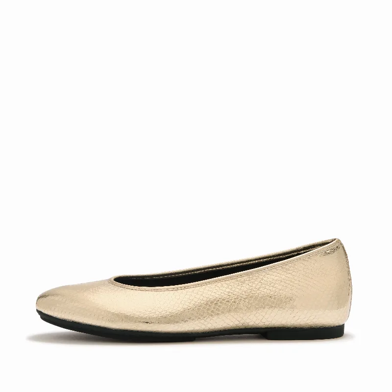 DELICATO Metallic Ballerinas