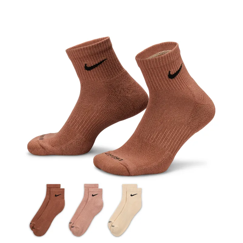 Nike Men's Everyday Plus Cushioned Training Ankle Socks (3 Pairs) in Multicolor | SX6890-968