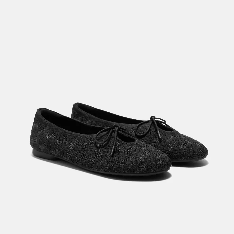 VIVAIA Round-Toe Lace-up Flats (Camora)|BLACK FLORAL|5.5-6