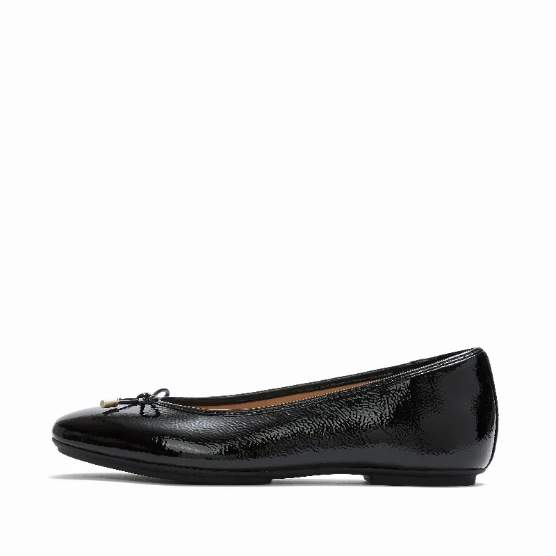 DELICATO Bow Textured Patent-Leather Ballerinas