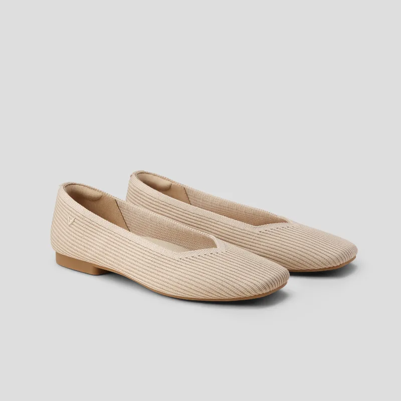 VIVAIA Square-Toe V-Cut Flats (Margot 2.0)|ALMOND|US 10.5