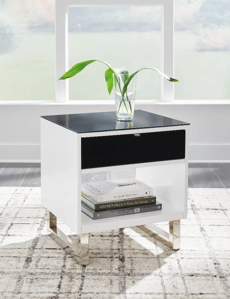 Ashley Gardoni End Table, White/Black
