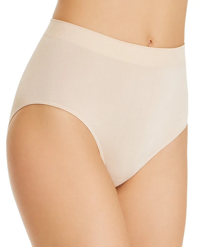 Wacoal B. Smooth Seamless Briefs