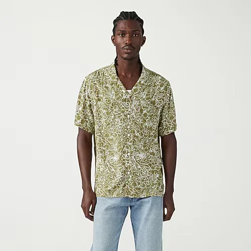 Levi's Mens Classic Camper Short Sleeve Shirt, Large, Green