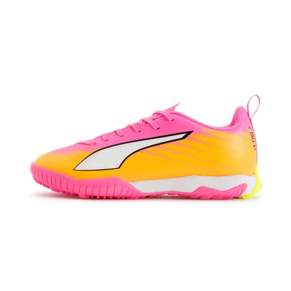 Tacos de Fútbol PUMA Ultra 6 Play Tt+ para Adolescentes en Talle 22 Poison Rosa/PUMA White/sun Stream