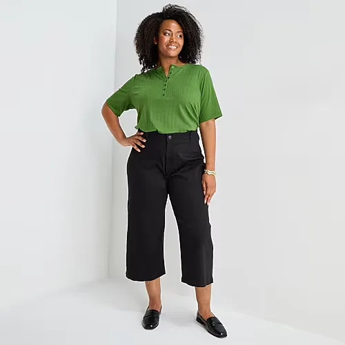 Liz Claiborne Womens Plus Wide Leg Mid Rise Cropped Pant, 18w, Black