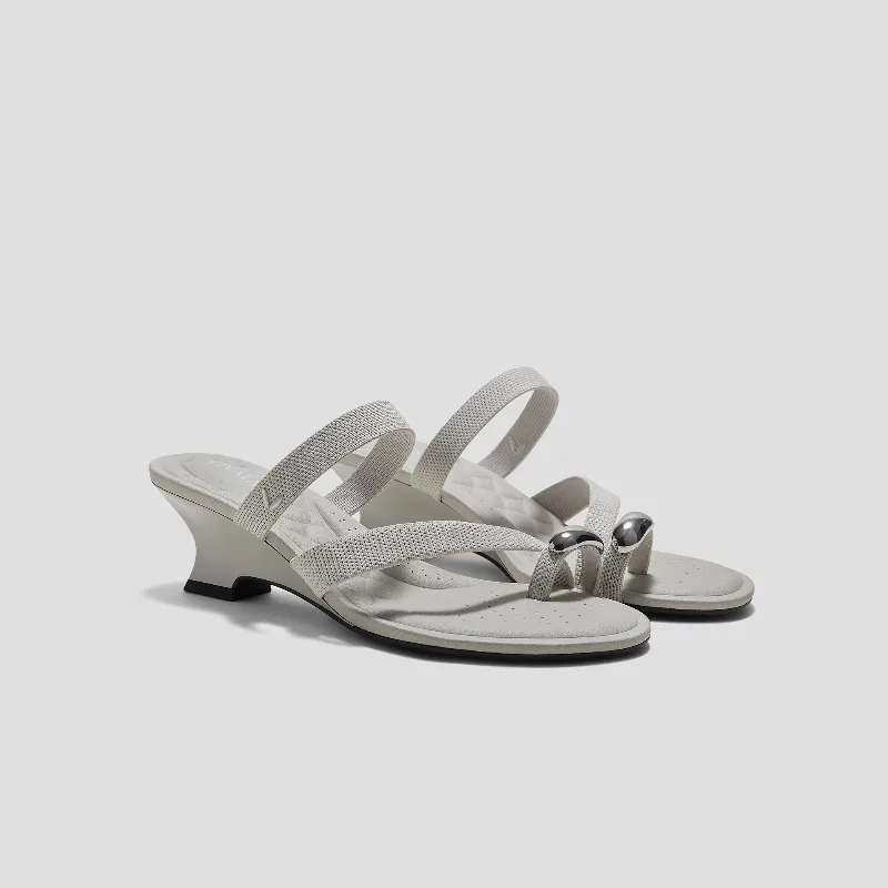 VIVAIA Round-Toe Toe Ring Sandals (Eden)|OFF GREY|US 5