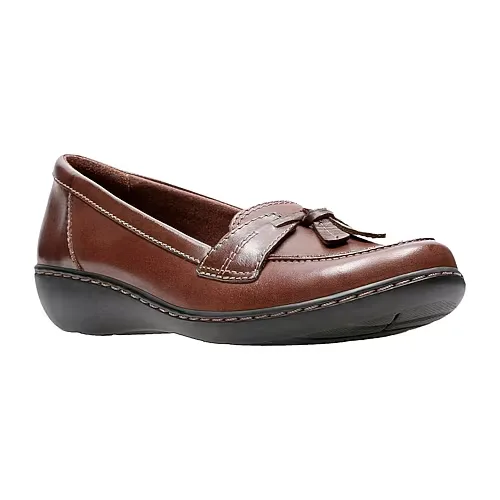 Clarks Womens Ashland Bubble Loafers, 6 Medium, Brown