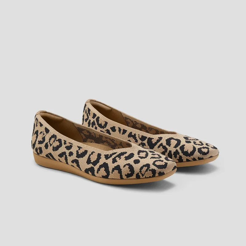 VIVAIA Lightweight Square-Toe V-Cut Flats (Margot Walker)|DARK LEOPARD|US 5