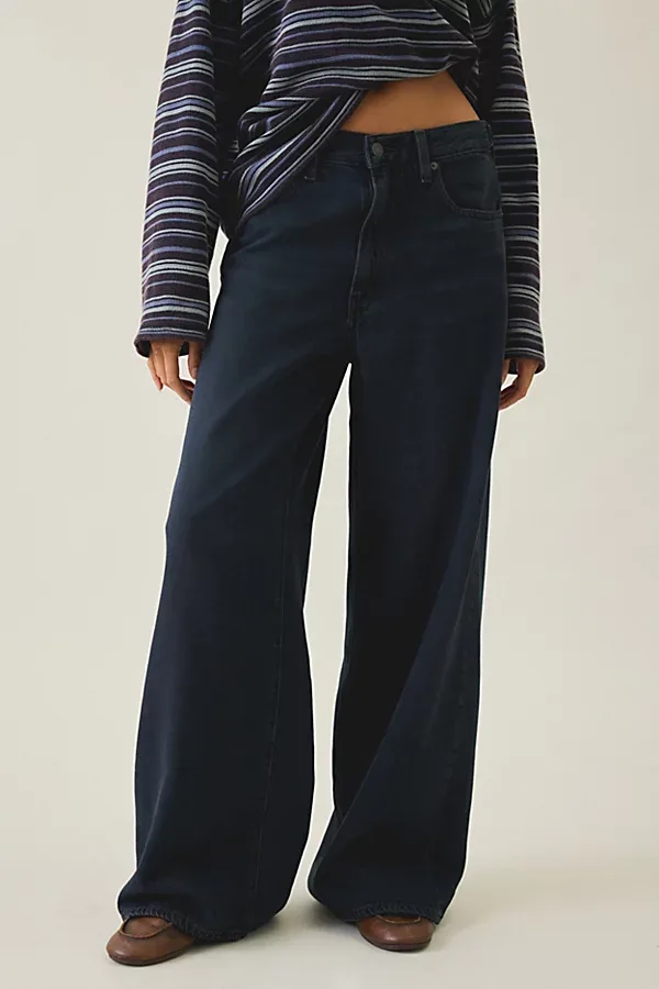 Levi's Cinch High-Rise Wide Leg Jeans in Dark Humor, Women's at Urban Outfitters