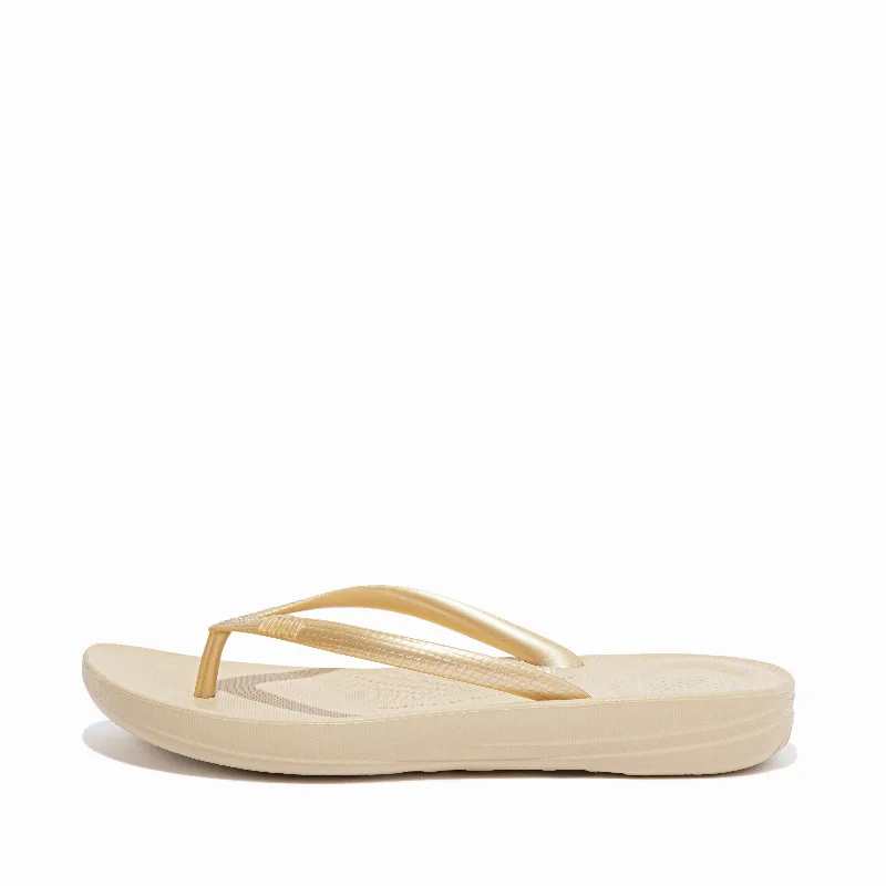 iQUSHION Ergonomic Flip-Flops