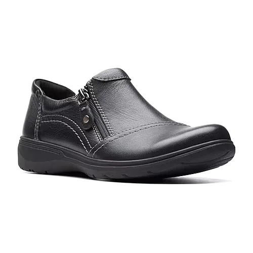 Clarks Carleigh Ray Womens Round Closed Toe Slip-On Shoe, 7 Wide, Black