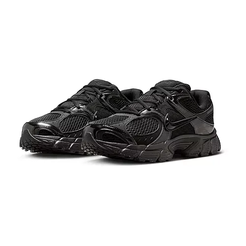 Nike V5 RNR Womens Sneakers, 6 Medium, Black