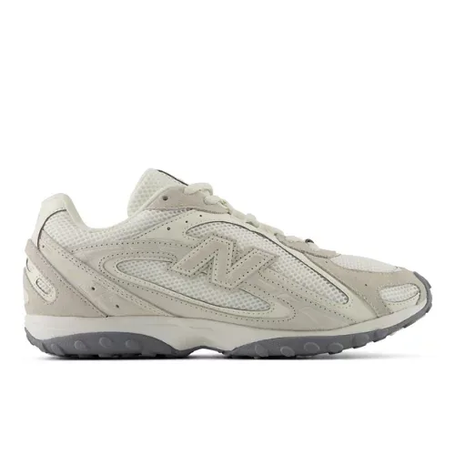 New Balance Unisex 204L - Beige (Size 6.5)